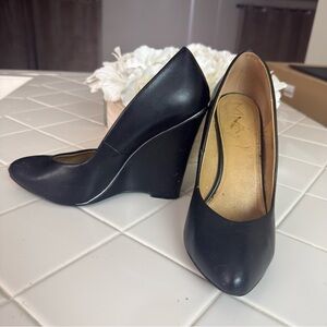 MIA Black Leather Round Toe Wedge Pumps - Size 7.5